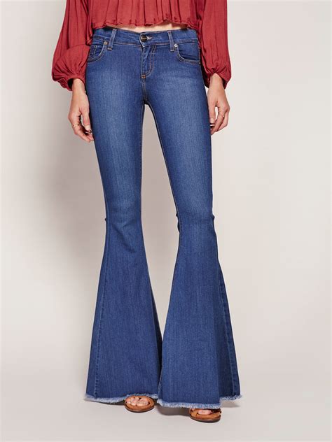 Flared Jeans 